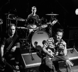 Oι Pearl Jam καλούν όλους τους ντράμερ τους στο Hall of Fame 