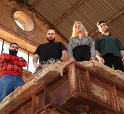 Πρώτο δείγμα από τον νέο δίσκο των Puta Volcano 