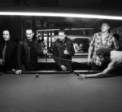 Μυστηριώδης ανάρτηση από τους Queens Of The Stone Age 