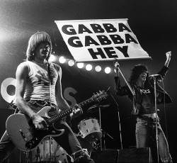 Οι Ramones γίνονται… Lego