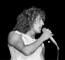 Ο Roger Daltrey των Who ετοιμάζει την αυτοβιογραφία του