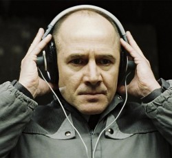 Ακουστικά κατασκοπεύουν τους χρήστες τους… 