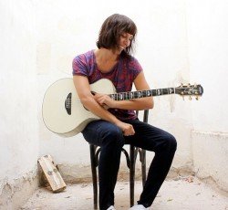 Νέο τραγούδι για την Σtella (audio)