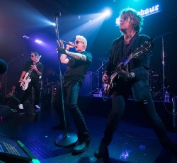 «Πρώτη» του Jeff Gutt στη σκηνή των Stone Temple Pilots