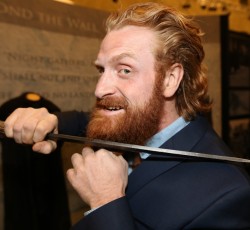 Ηθοποιοί του Game Of Thrones διασκευάζουν Tom Waits 