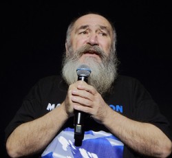 Εσπευσμένα στο νοσοκομείο ο Τζίμης Πανούσης