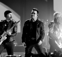 "The Blackout": Νέο τραγούδι από τους U2 