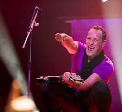 Vivian Campbell: «Ο Dio ήταν σαν θετός μου πατέρας» 