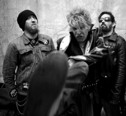 H επιστροφή των Warrior Soul 