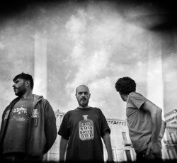 Τα Υπόγεια Ρεύματα παίζουν live και το ηχογραφούν στο 10ο Vinyl Is Back 