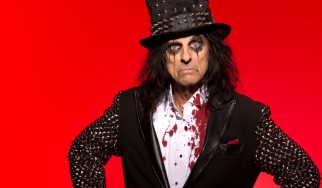 Και ειδική έκδοση του "Welcome To My Nightmare" από τον Alice Cooper