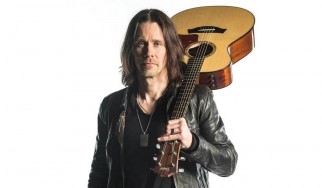 Myles Kennedy: «Φτιάχνω κι έναν δεύτερο και θα δούμε ποιος από τους δύο θα κυκλοφορήσει τελικά»