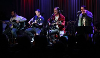 Oι Avenged Sevenfold κυκλοφορούν νέο ακουστικό άλμπουμ