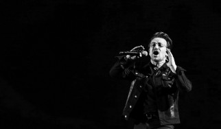 Οι U2 αφιερώνουν στον Leonard Cohen