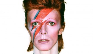 Fans συγκεντρώνουν χρήματα για την ανέγερση της «αστραπής» του David Bowie (video)