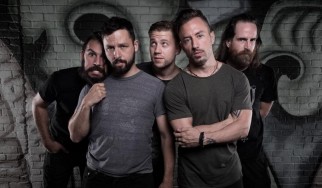 Ο Mike Patton στη σκηνή της τελευταίας περιοδείας των Dillinger Escape Plan