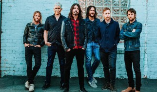 Ντοκιμαντέρ και κορυφή του Billboard για τους Foo Fighters