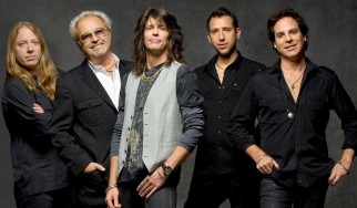 Οι Foreigner γιορτάζουν τα 40 τους χρόνια με μια διπλή συλλογή