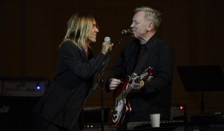 O Iggy Pop συναντά τους New Order και διασκευάζουν Joy Division