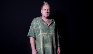 «Ο Donald Trump είναι, σε ένα βαθμό, Sex Pistol»