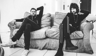 Kasabian: «To νέο άλμπουμ είναι μια αποστολή σωτηρίας της κιθαριστικής μουσικής από την άβυσσο»