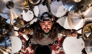 Ο Mike Portnoy υπερασπίζεται τον Lars Ulrich…