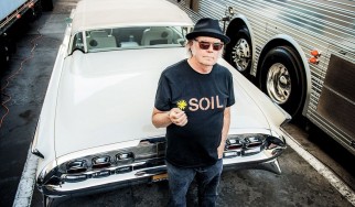 "Children Of Destiny": Νέο τραγούδι και video από τον Neil Young