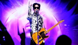 Prince: Υλικό από συναυλίες και videoclip κάνουν και πάλι την εμφάνισή τους στο YouTube