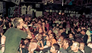 Νέο ντοκιμαντέρ για την punk rock σκηνή της California (trailer)