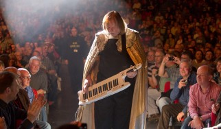 O Rick Wakeman «γυρνάει πλάτη» στην εισαγωγή των Yes στο Rock And Roll Hall Of Fame