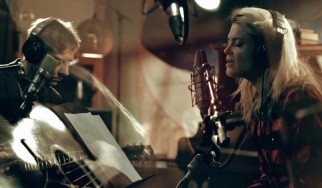 The Κills vs. Rihanna (video)