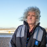 Ένα ταξίδι στο φεγγάρι παρέα με τον Brian May