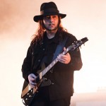 Ο Daron Malakian διασκευάζει Σταμάτη Κόκκοτα!