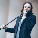 Ο Father John Misty «μοιράζεται» δυο νέα κομμάτια