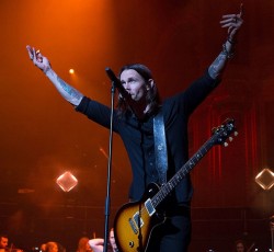 Οι Alter Bridge κυκλοφορούν την εμφάνιση με την Parallax Orchestra στο Royal Albert Hall
