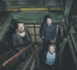 Πρώτη μετάδοση: Νέο τραγούδι από τους Arstidir