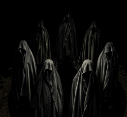 H σκοτεινή πλευρά των Babymetal… 