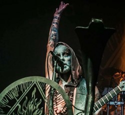 O Nergal κατηγορείται για προσβολή εθνικών συμβόλων 