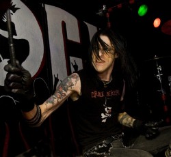 Πέθανε ο ντράμερ των Murderdolls, Ben Graves 