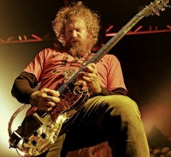Brent Hinds: «Η γαμ@@@ μουσική βιομηχανία. Η πιο σκληρή δουλειά της ζωής μου…» 