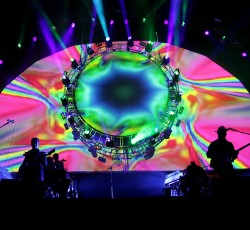 Οι Brit Floyd φέρνουν το "Dark Side Of The Moon" στην Ελλάδα 