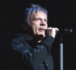 Ο Bruce Dickinson και ο Jon Lord σχεδίαζαν περιοδεία με κομμάτια των Deep Purple 