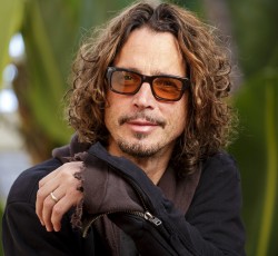 Ο Chris Cornell ερμηνεύει Johnny Cash 