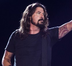 Dave Grohl: «Ο λόγος για τον οποίο σταμάτησα τα ναρκωτικά…» 
