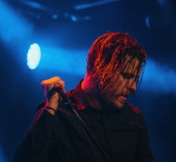 "Canary Yellow": Ακούστε το νέο κομμάτι των Deafheaven
