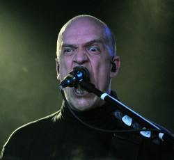 Οι Devin Townsend Project διακόπτουν τις εργασίες τους