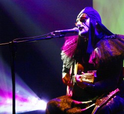 Επιπλέον παραστάσεις στην Αθήνα για τους Dirty Granny Tales και το "Didi's Son" 