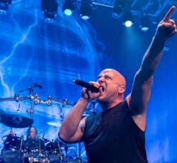 Release Athens 2019: Oι νέες τιμές προπώλησης για τους Manowar και Disturbed 