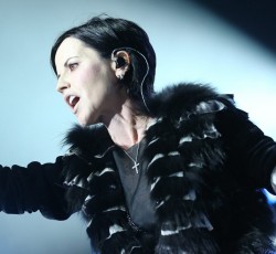 Η μουσική κοινότητα πενθεί για την Dolores O'Riordan 