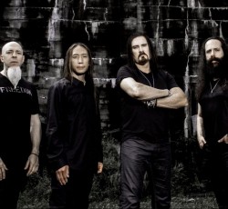 Dream Theater: Αυτό είναι το πρώτο single του "Distance Οver Τime"